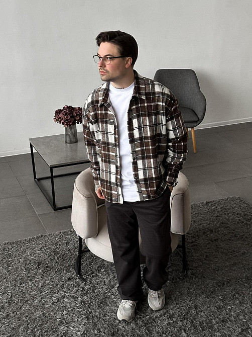 Чоловіча сорочка в клітинку бавовняна вільна з довгим рукавом весна-осінь демісезонна з кнопками шоколад-біла SANE M Одеса - фото 4