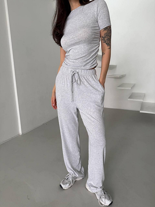 Жіночий базовий прогулянковий костюм-двійка: футболка та штани натуральна віскоза Меланж, 42/44 Одеса - фото 1