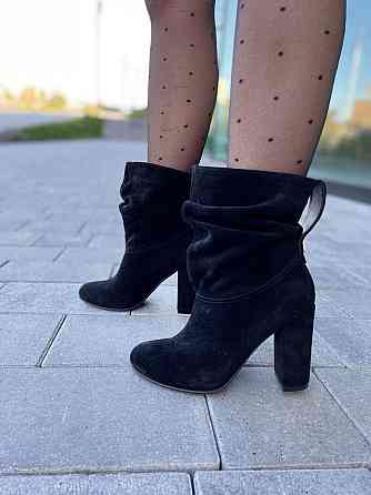 Nivelle Жіночі черевики NIVELLE чорні натуральна замша каблук 10см висота 15см (5051/9506-9534) Коломия