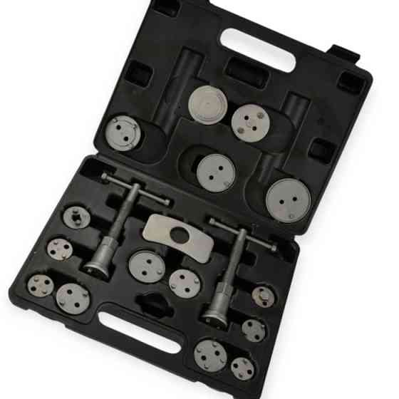 Набор съёмников тормозных цилиндров 18 шт 2 воротка с прав. и левой резьбой Мукачево