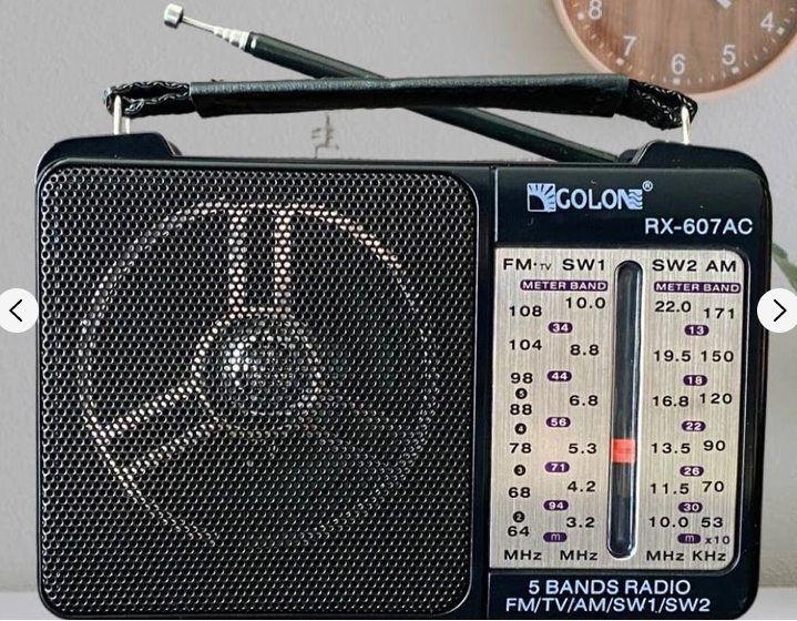 Радіоприймач GOLON RX 607 портативна колонка з FM USB SD підтримкою MP3 та потужним динаміком модель Одеса - фото 8