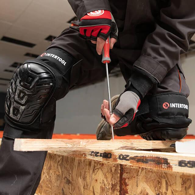 Наколінники захисні, накладки протиковзкі з ПВХ, тканина 600D, гелеві подушки, неопренові ремені INTERTOOL SP-0054 Київ - фото 7