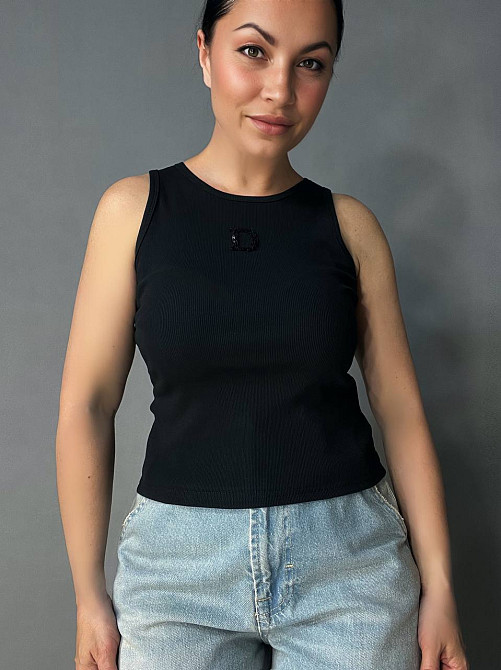 Майка жіноча A-N 27035 у рубчик з вишивкою літери D пайєтками, чорний, one size Київ - фото 13