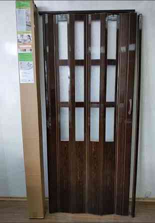 Двері гармошка полуостекленная 1020х2030х10мм ДУБ темний №4 Дніпро