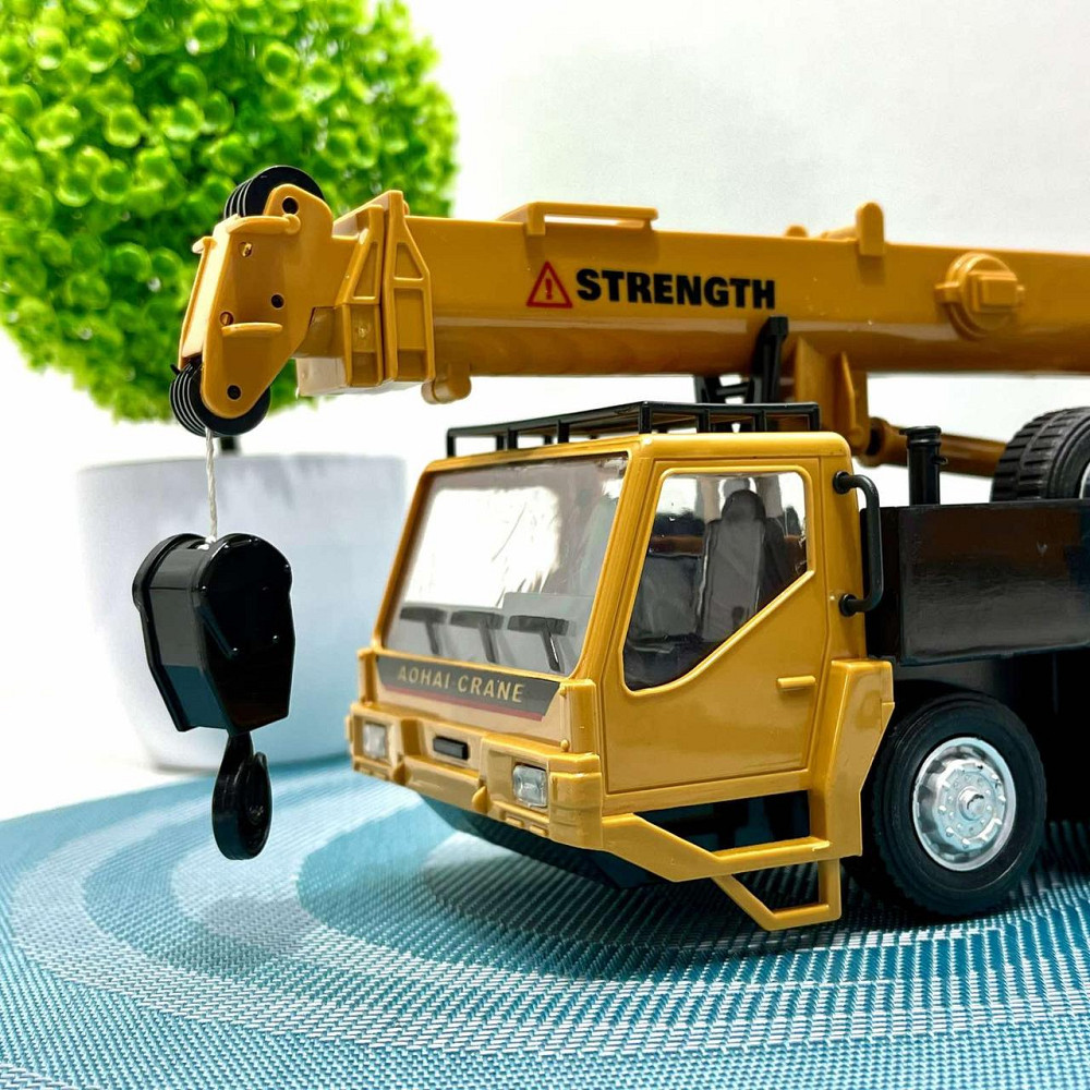 Машинка спецтехніка Автокран на радіокеруванні 32см музика світло рухомий кран USB зарядне Жовто-чорна (3822) Чернігів - фото 10