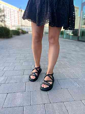 Edan Instruments Шкіряні босоніжки жіночі чорні на платформі EDAN 326 літні р. 36-40 / Сандалі Коломыя