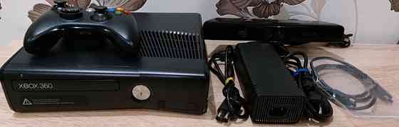 Приставка Xbox 360 Slim 300Gb. Kinect. Киев