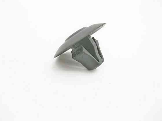 Mercedes-Benz  A0019880325 Кріпильна кліпса шумоізоляції капота Одесса