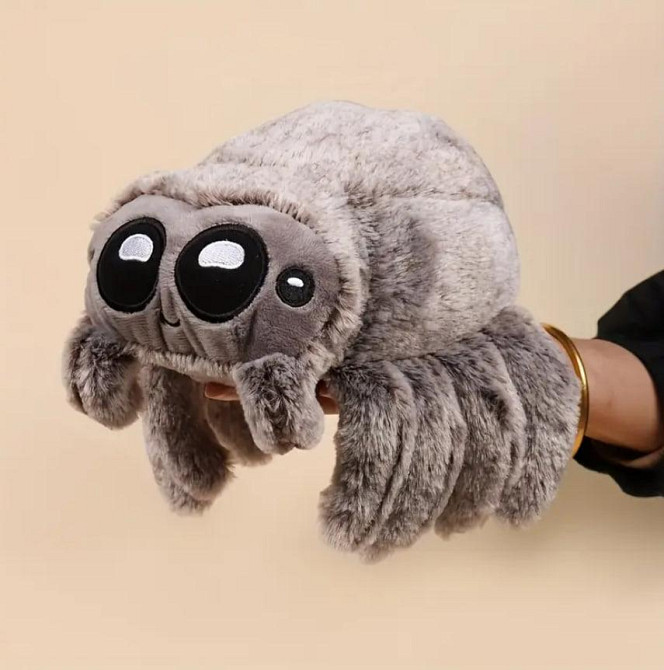 М’яка іграшка-павучок з пухнастим хутром | Іграшковий павук з великими Глазама, сірого кольору, 17×11 см Київ - фото 1