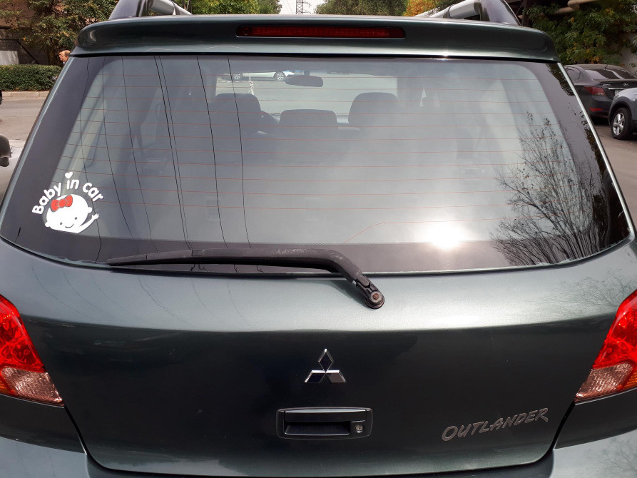 Наклейка на авто Девочка Белая светоотражающая Киев - изображение 3