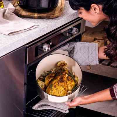 Гусятниця KitchenAid Cast Iron 30 см 5,6 л Мигдалевий крем (CC006062-001) Вінниця