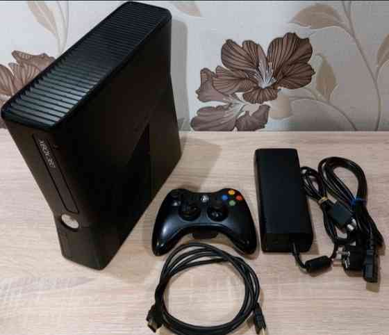 Приставка Xbox 360 slim 320 gb Киев