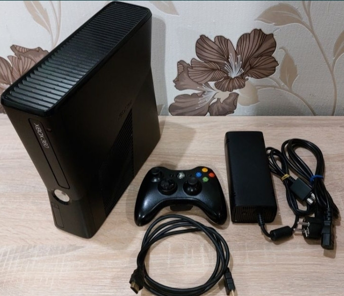 Приставка Xbox 360 slim 320 gb Киев - изображение 3