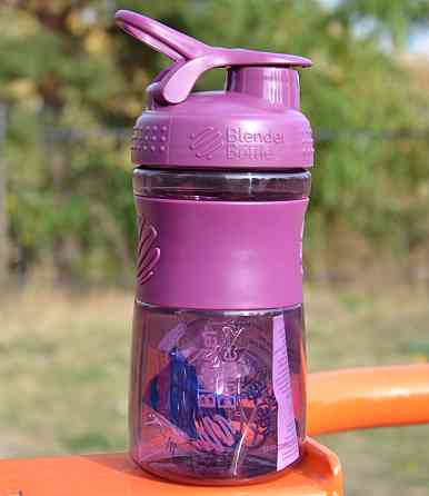 Шейкер спортивний (пляшка) BlenderBottle SportMixer Flip 20oz/590ml Plum Кам'янське