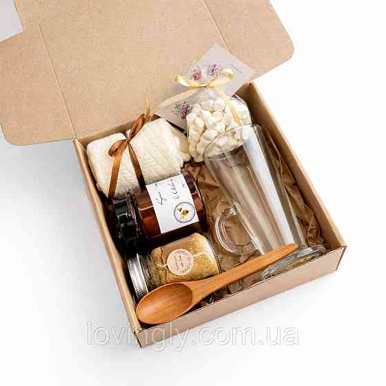 Подарочный набор с горячим шоколадом, крем-медом и шерстяными носками Ирпень