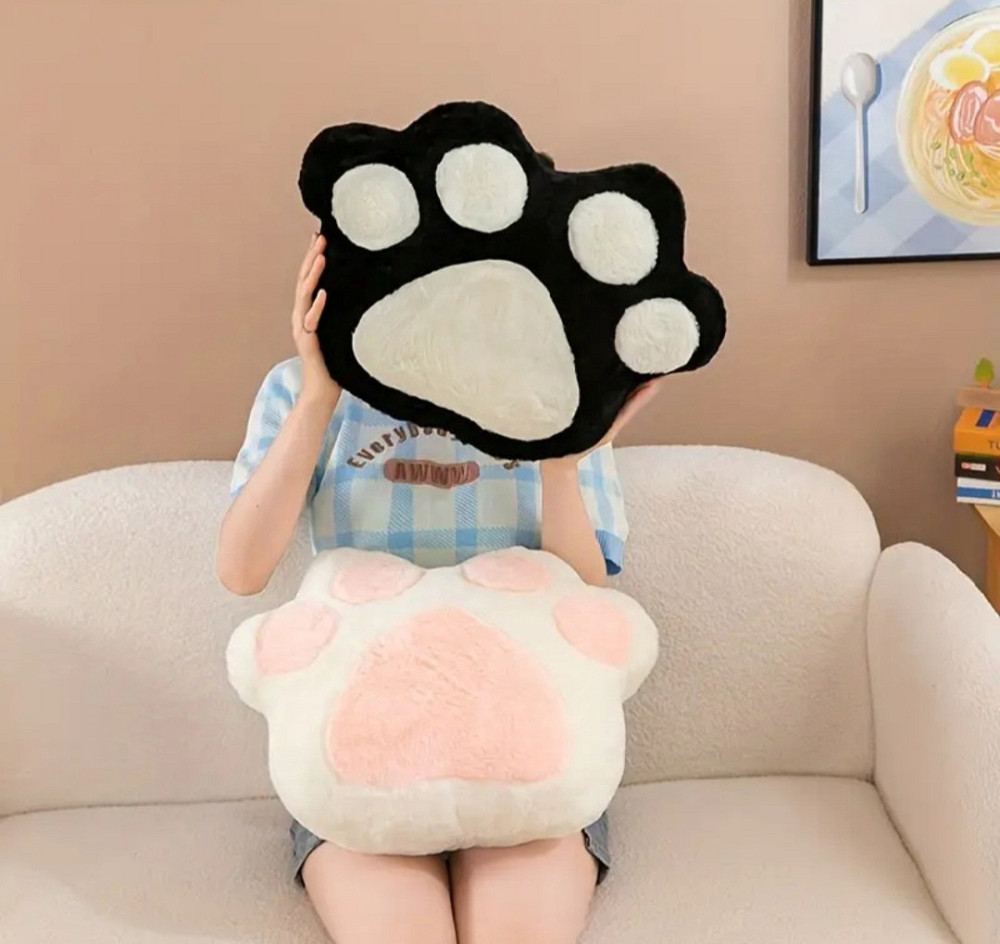 Подушка лапка велика чорна 50*40см Київ - фото 3