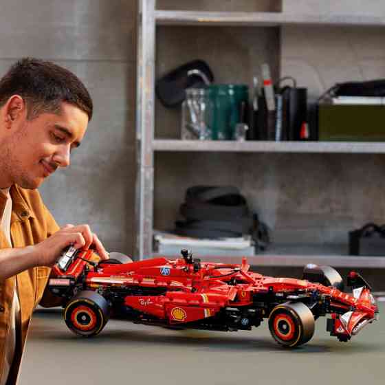 Конструктор Technic Автомобиль F1 Ferrari SF-24 (42207) , 1361 деталей совместимый с lego лего Киев