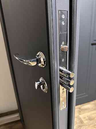 Двери уличные Redfort, модель  (Металл/МДФ) ,  (2 контура) С ТЕРМОРАЗРЫВОМ Киев