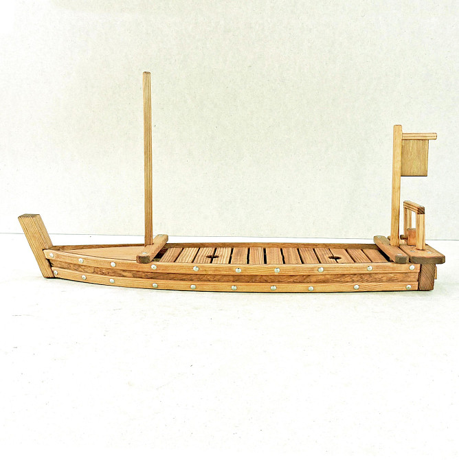 Лодка для подачи суши 