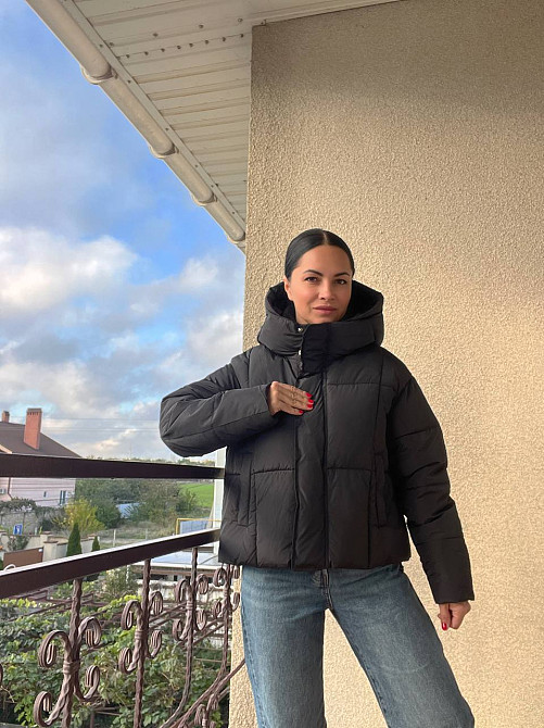 Куртка женская Lady Yep 9068 оверсайз укороченная надпись впереди с капюшоном one size, черный, one size Киев - изображение 8