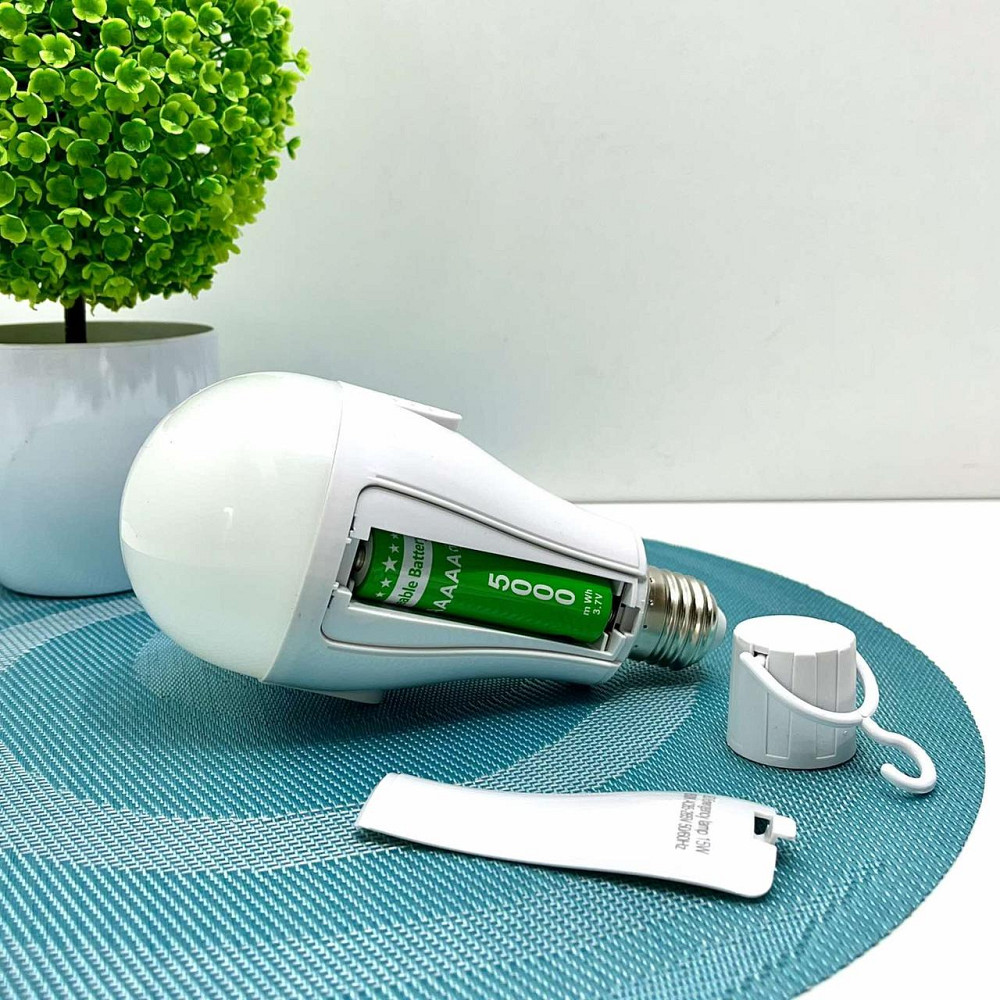 Лампочка з акумулятором 15W 2 акум 18650 холодне світло (C 68522) Чернигов - изображение 3