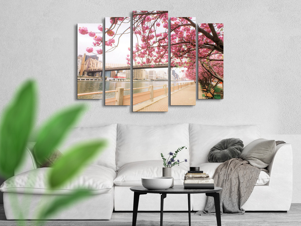 Модульная картина Городская набережная с сакурой Весна Art-345_5 ( 80х118см ) Киев - изображение 2