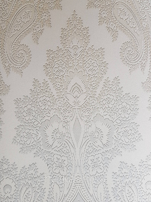 Обои виниловые на флизелине AS creation Garda 1.06Х10.05 классика вензеля крупные светло серые серебристые Киев - изображение 2