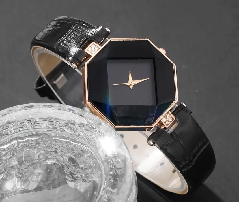 Подарунковий набір для жінок 1 наручний годинник з 3 браслетами чорний Київ - фото 3