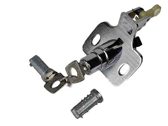 Замок 1118 із личинками дверей багажника. Мукачево