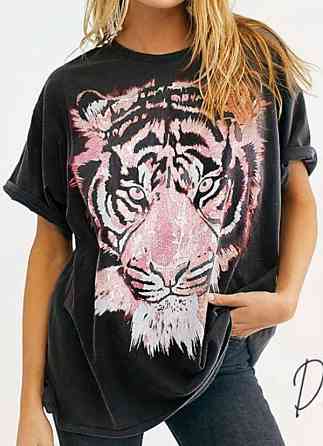 Футболка жіноча з принтом  48 Чорний 2664088832 Дніпро