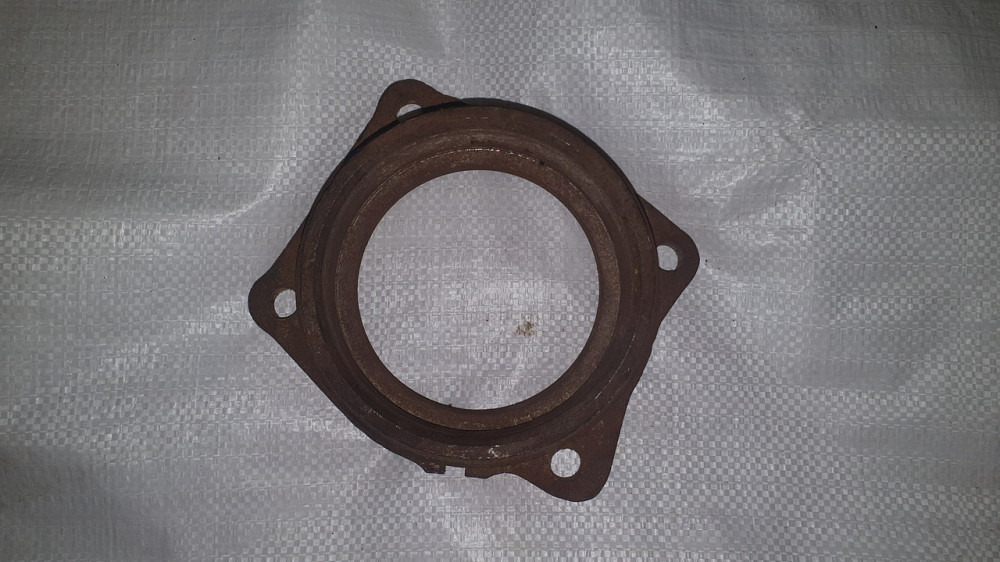 Склянка підшипника вторинного вала ДТ-75. 77.37.107-А. Харків - фото 1