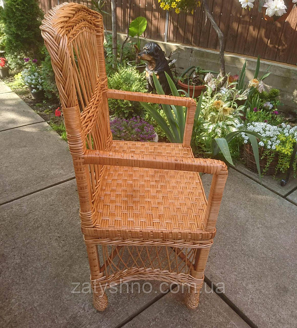 Стільчик плетений з підлокітниками Київ - фото 5