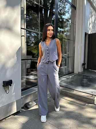 Женский брючный костюм двойка: жилет и брюки турецкая костюмка Графит, 44 Одесса