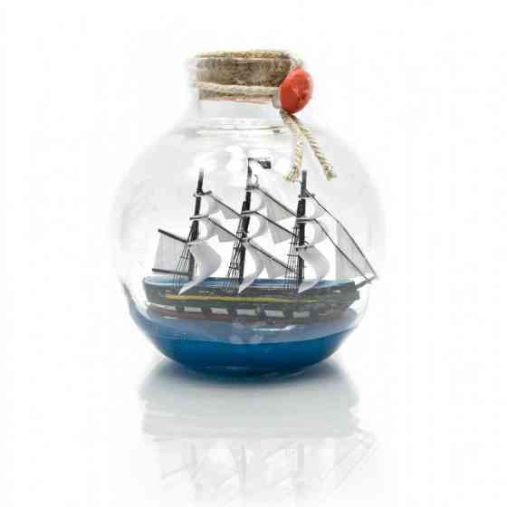 Сувенір морський Вітрильник в пляшці Київ