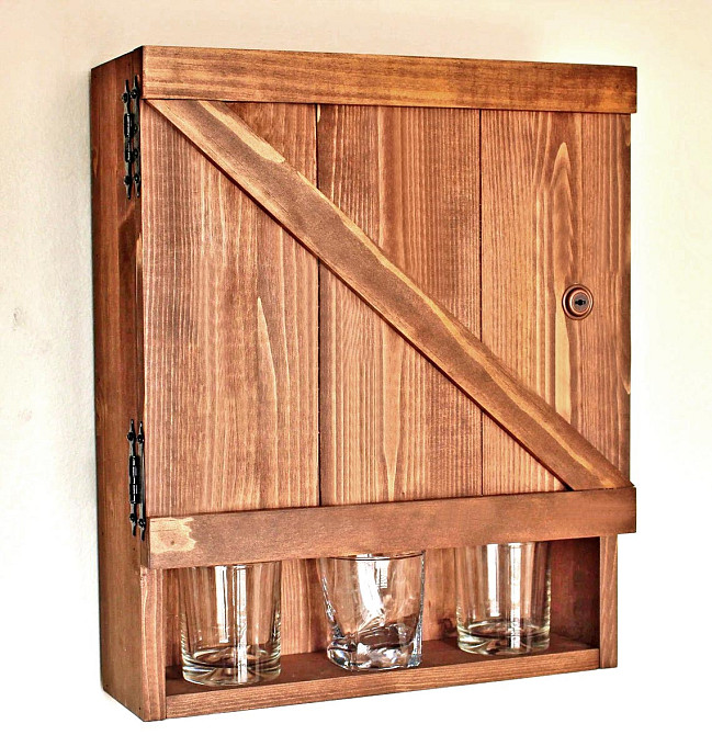 Настенный бар 