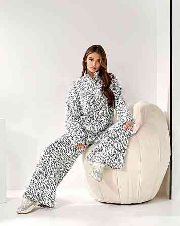 Женский стильный теплый принтованный костюм, альпака принт Белый, 46/48 Одесса