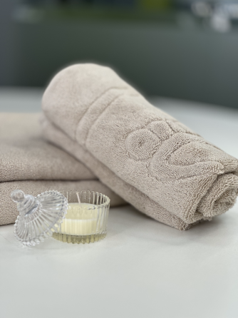 Комплект махровых полотенец + коврик для ног Ideal Textile Світло-бежевий Черновцы