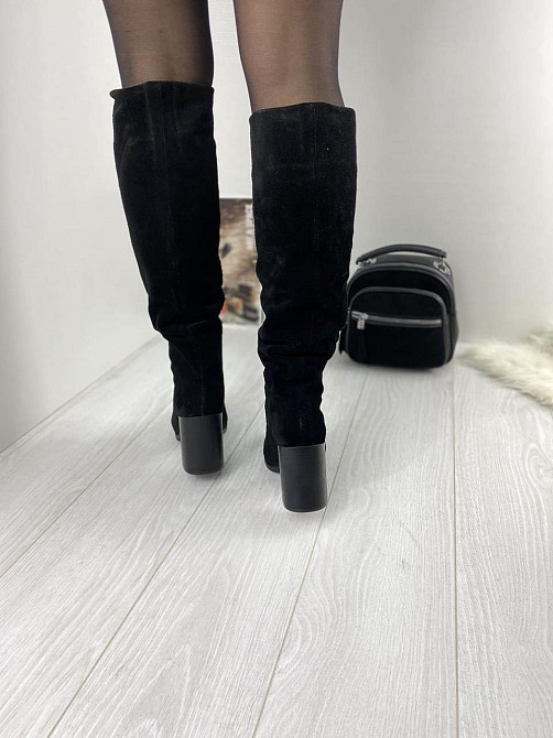 Injers Чоботи жіночі INJERS чорні замша натуральна зима євро-хутро висота 41см обхват голени 33 Коломия - фото 8