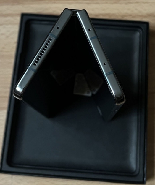 Смартфон Samsung Galaxy Fold 4 12/512Gb. Gray green. Київ - фото 2