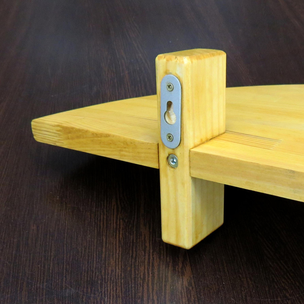 Угловая настенная полка 