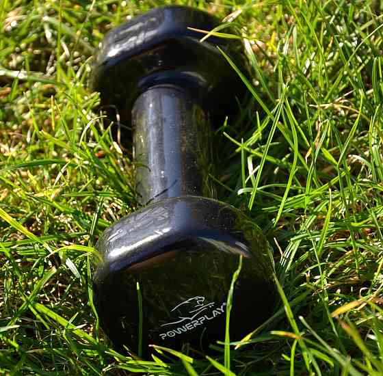 Гантель вінілова для фітнеса та треннувань PowerPlay 1 кг чорного кольору Київ