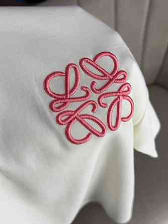 Футболка жіноча A-N 30096 базова напівоверсайз з вишивкою, молочний, one size Київ