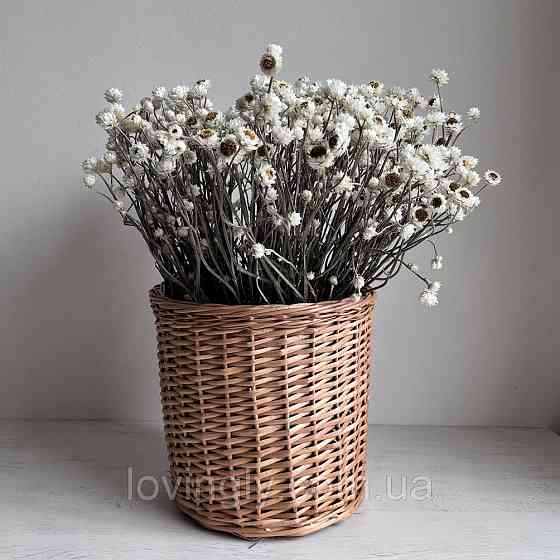 Композиция из натуральных сухоцветов в плетеной корзине высота 40см. Ирпень