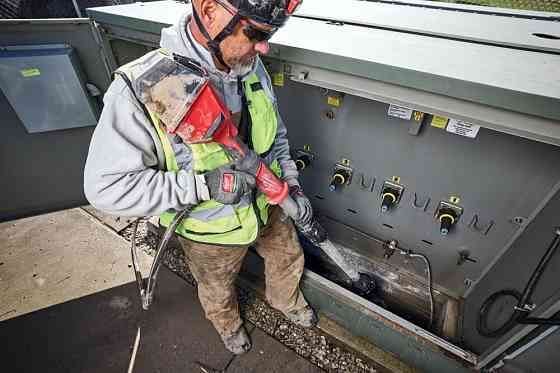 Насос для перекачки воды аккумуляторный MILWAUKEE M18 BLSWP-801 FORGE Одесса