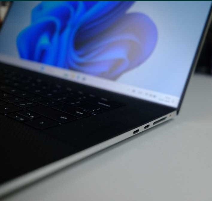 Ноутбук: DELL XPS 9700 17-10750H 32Gb. 1TB GTX 1650TI Киев - изображение 7