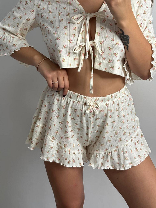 Жіночий комплект на зав'язках із шортами Квіти XL-2XL Харків - фото 3