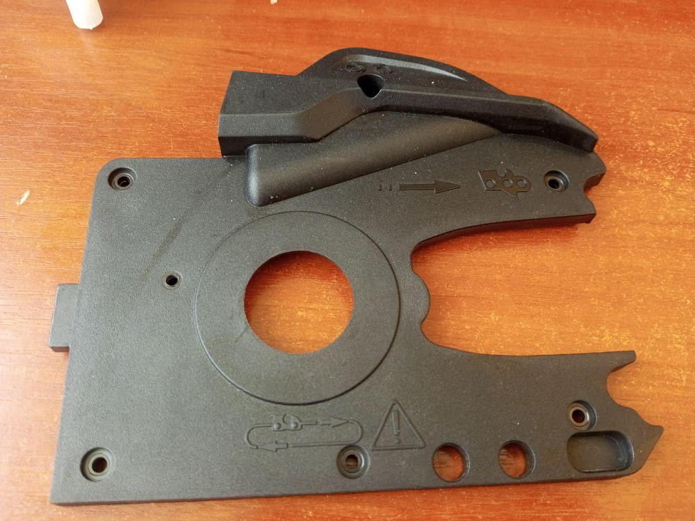 Кришка захисна Акумуляторної ланцюгової пилки Parkside Performance PPKSA 40 Li B2 Полтава - фото 1