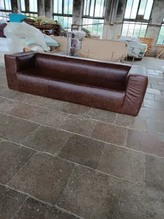 Шкіряний трьохмісний диван модель Kuba Ужгород