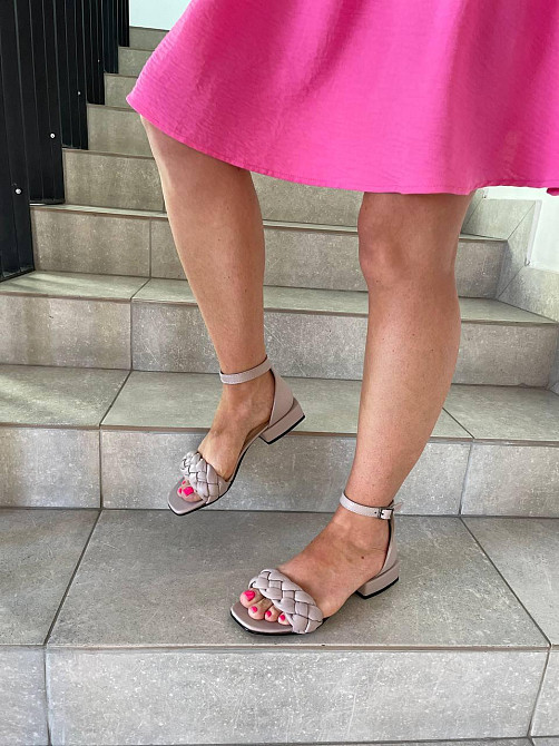 KATI SHOES Босоніжки жіночі пудра шкіряні KATI SHOES 132 літні на підборах / Стильні босоніжки Коломия - фото 2