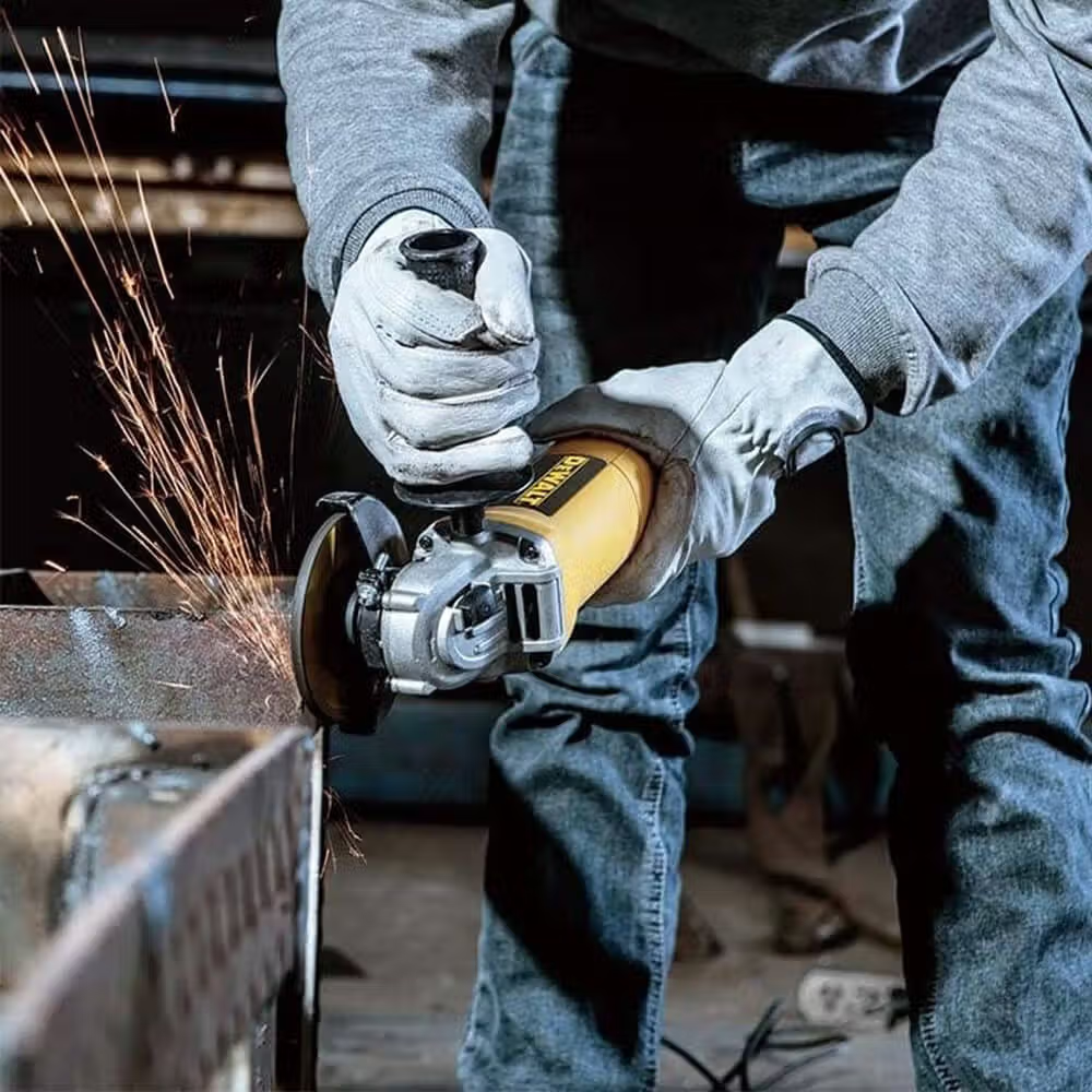 Профессиональная шлифмашина угловая - болгарка сетевая DeWALT DWE4117: 950Вт, диск 125мм Киев - изображение 4